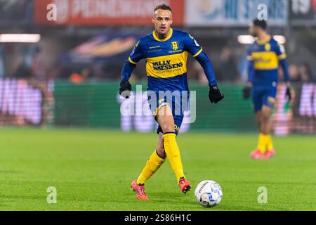 Rotterdam, pays-Bas. 19 janvier 2025. ROTTERDAM, PAYS-BAS - 19 JANVIER : Liam van Gelderen du RKC Waalwijk en action lors du match Néerlandais Eredivisie entre le Sparta Rotterdam et le RKC Waalwijk au Het Kasteel le 19 janvier 2025 à Rotterdam, pays-Bas. (Photo de Joris Verwijst/Orange Pictures) crédit : Orange pics BV/Alamy Live News Banque D'Images