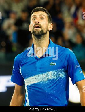 Melbourne, Australie. 21 janvier 2025. Novak Djokovic (SRB) lors de l'Open d'Australie de tennis 2025 au Melbourne Park. ( Credit : Frank Molter/Alamy Live News Banque D'Images