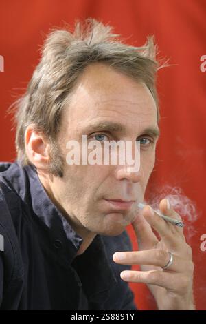 L'auteur britannique Will Self Picked au Festival international du livre d'Édimbourg où il a parlé de son nouveau roman intitulé le Livre de Dave. Le Festival du livre était le plus grand événement littéraire au monde et présentait des écrivains du monde entier. L'événement de 2006 a rassemblé environ 550 écrivains et s'est déroulé du 13-28 au 30 août. Banque D'Images