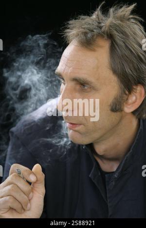 L'auteur britannique Will Self Picked au Festival international du livre d'Édimbourg où il a parlé de son nouveau roman intitulé le Livre de Dave. Le Festival du livre était le plus grand événement littéraire au monde et présentait des écrivains du monde entier. L'événement de 2006 a rassemblé environ 550 écrivains et s'est déroulé du 13-28 au 30 août. Banque D'Images