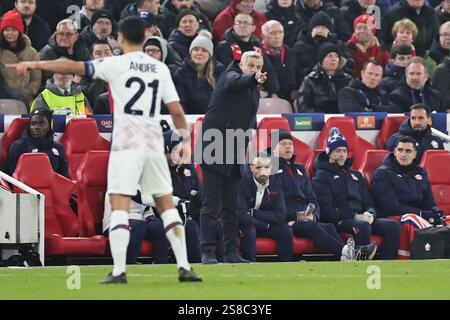 Liverpool, Royaume-Uni. 21 janvier 2025. Bruno Génésio, responsable des points de Lille lors du match Liverpool FC contre LOSC Lille UEFA Champions League à Anfield, Liverpool, Angleterre, Royaume-Uni le 21 janvier 2025 crédit : James Holyoak/Every second Media crédit : Every second Media/Alamy Live News Banque D'Images
