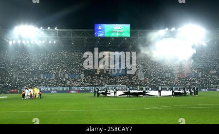 BERGAME, ITALIE - 21 JANVIER : fans d'Atalanta BC , lors du match MD7 de la phase de la Ligue des champions 2024/25 de l'UEFA entre Atalanta BC et SK Sturm Graz au stade Gewiss le 21 janvier 2025 à Bergame, Italie. (Photo de MB Media) Banque D'Images