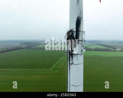 plan aérien d'une éolienne brûlée en allemagne Banque D'Images