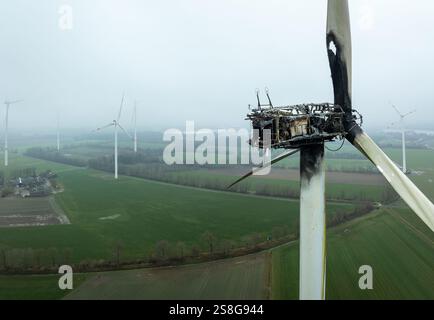 plan aérien d'une éolienne brûlée en allemagne Banque D'Images