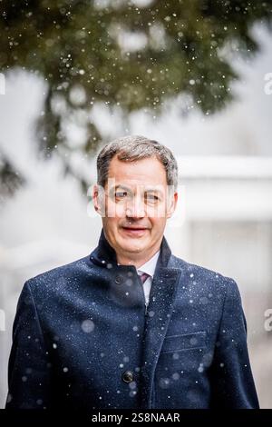 Davos, Suisse. 23 janvier 2025. Le premier ministre sortant Alexander de Croo photographié lors de la réunion annuelle du Forum économique mondial 2025 à Davos, Suisse, jeudi 23 janvier 2025. La réunion annuelle a lieu du 20 au 24 janvier, avec les chefs de gouvernement et les dirigeants économiques. BELGA PHOTO JASPER JACOBS crédit : Belga News Agency/Alamy Live News Banque D'Images