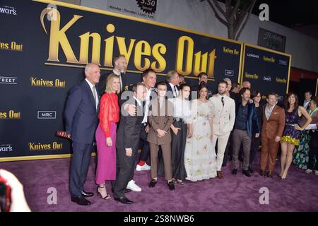 Michael Shannon, Jaeden Lieberher, Daniel Craig, Don Johnson, Katherine Langford, Ana de Armas, Chris Evans et Jamie Lee Curtis à l'avant-première du film « Knives Out », arrivées, Regency Village Theatre, Los Angeles, États-Unis - 14 novembre 2019 Banque D'Images