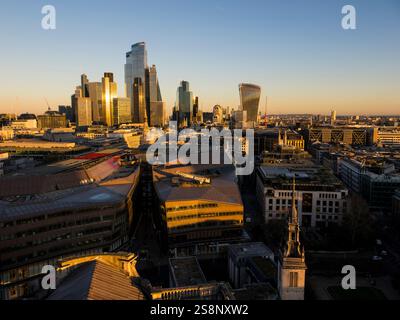Ville de Londres Skyline, coucher de soleil, Londres, Angleterre, Royaume-Uni, GB. Banque D'Images