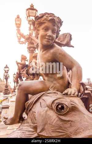 Vue du pont Alexandre III à Paris, France Banque D'Images