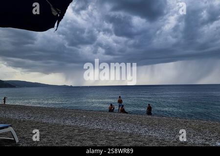 Rapport de l'ensemble pour voyager en Sicile avec transport par mer, visite de la ville de Palerme et séjour à Gioiosa Marea à TH Capo Calava Village et excursion à Tindari et Eolie îles Lipari et Vulcano. Sur cette photo Banque D'Images
