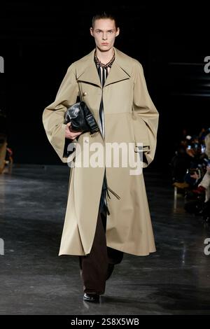 Paris, Frankreich. 22 janvier 2025. EGONLAB. Défilé automne/hiver 2025-2026 pendant la semaine de la mode de Paris Menswear le 2025 janvier - Paris, France 22/01/2025 crédit : dpa/Alamy Live News Banque D'Images