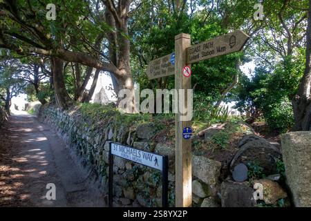 Le point de départ de St Michael's Way sur le Camino Inglés une ancienne route de pèlerinage à Lelant, Cornouailles, Angleterre, Royaume-Uni Banque D'Images