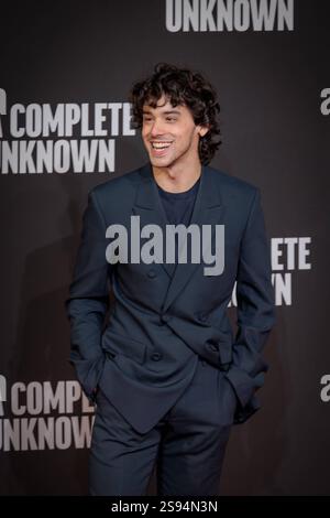 Première italienne du film A Complete Unknown. Rome, Italie - 17 janvier 2025 : L'acteur italien Matteo Santorum lors de la première italienne du film A Complete Unknown réalisé par James Mangold à l'Auditorium Parco della Musica. Rome RM Italie Copyright : xGennaroxLeonardix Banque D'Images