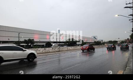 24 janvier 2025, Sao Paulo, Sao Paulo, Brésil : Sao Paulo (SP), 01/24/2025 Météo/pluie - niveau de la rivière Tamanduatei, région de la station Tamanduatei, dans l'après-midi du lundi 24 janvier 2025. (Foto : Milene Cardoso/Thenews2/Zumapress) (crédit image : © Milene Cardoso/TheNEWS2 via ZUMA Press Wire) USAGE ÉDITORIAL SEULEMENT! Non destiné à UN USAGE commercial ! Crédit : ZUMA Press, Inc/Alamy Live News Banque D'Images