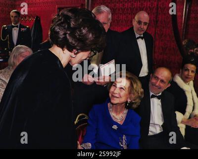 Reine émérite espagnole Sofia de Grèce lors du gala commémorant le 150e anniversaire de l'inauguration du Palais Garnier à Madrid. 24 janvier 2025 cordon Press Credit : CORDON PRESS/Alamy Live News Banque D'Images