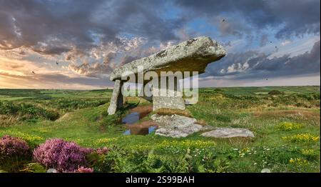 Lanyon Quoit est un dolmen mégalithique de la période néolithique, environ 4000 à 3000 av. J.-C., près de Morvah sur la péninsule de Penwith, Cornwall, Angleterre Banque D'Images