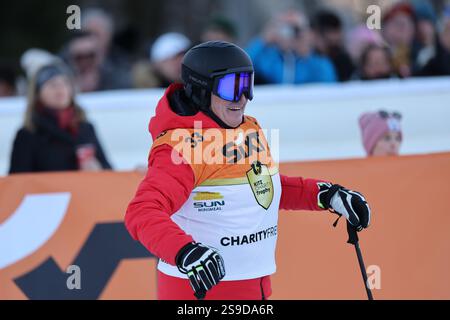 KITZBUEHEL, AUTRICHE - JANVIER 25 : ancien skieur autrichien Franz Klammer lors de la Kitz Charity Race lors de la Coupe du monde de ski alpin Audi FIS - descente masculine le 25 janvier 2025 à Kitzbuehel, Autriche .250125 SEPA 07 144 - 20250125 PD16860 Banque D'Images