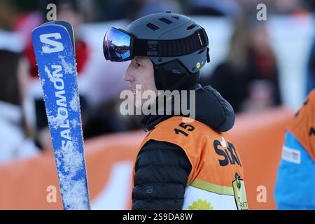 KITZBUEHEL, AUTRICHE - JANVIER 25 : ancien skieur autrichien Hannes Reichelt lors de la Kitz Charity Race lors de la Coupe du monde de ski alpin Audi FIS - descente masculine le 25 janvier 2025 à Kitzbuehel, Autriche .250125 SEPA 07 138 - 20250125 PD16869 Banque D'Images