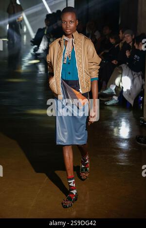 KOLOR automne/hiver 2025-2026 défilé pendant la semaine de la mode de Paris Menswear le 2025 janvier - Paris, France 25/01/2025 crédit : dpa Picture alliance/Alamy Live News Banque D'Images