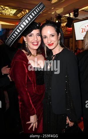 Elena Uhlig und Stephanie Stumph beim 49. Deutschen Filmball 2025 im Hotel Bayerischer Hof. München, 25.01.2025 *** Elena Uhlig et Stephanie Stumph au bal du film allemand 49 2025 à l'hôtel Bayerischer Hof Munich, 25 01 2025 Foto:XF.xKernx/xFuturexImagex filmball 5726 Banque D'Images