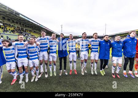 SITTARD - Pec Zwolle célèbre le match néerlandais Eredivisie entre Fortuna Sittard et Pec Zwolle au stade Fortuna Sittard le 26 janvier 2025 à Sittard, pays-Bas. ANP MARCEL VAN HOORN Banque D'Images