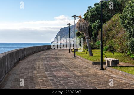 Paysage marin pittoresque à Jardim do Mar, petit et beau village sur l'île de Madère, Portugal Banque D'Images