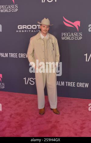 HALLANDALE BEACH, FLORIDE - JANVIER 25 : Kyle Houck assiste à la Coupe du monde Pegasus 2025 au Gulfstream Park le 25 janvier 2025 à Hallandale Beach, Floride. Crédit : MPI10 / MediaPunch crédit : MediaPunch Inc / Alamy Live News Banque D'Images
