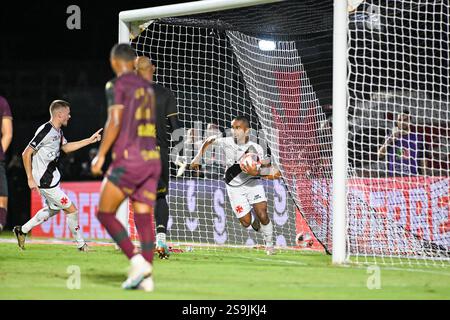 Rio de Janeiro, Brésil - 26 janvier : Paulo Henrique de Vasco célèbre après avoir marqué un but lors du match de football Campeonato Carioca 2025 entre Vasco de Gama et Portuguesa RJ au stade São Januário à Rio de Janeiro, Brésil. (André Ricardo/SPP) Banque D'Images
