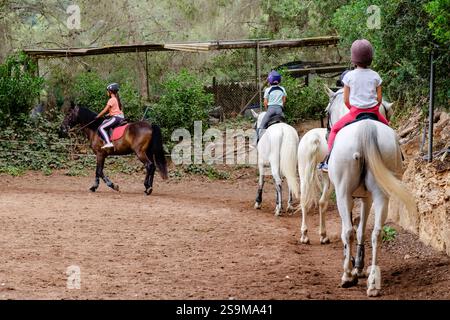 Itinéraires d'équitation, CAN Mayans, Santa Gertrudis de Fruitera, Ibiza, Îles Baléares, Espagne Banque D'Images