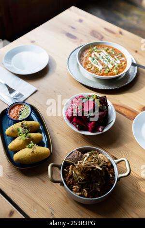 Nandine, un restaurant kurde familial situé à Camberwell, dans le sud de Londres, octobre 2024. Crédit photo : Sam Banque D'Images