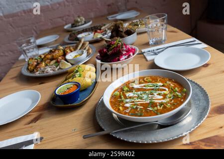 Nandine, un restaurant kurde familial situé à Camberwell, dans le sud de Londres, octobre 2024. Crédit photo : Sam Banque D'Images
