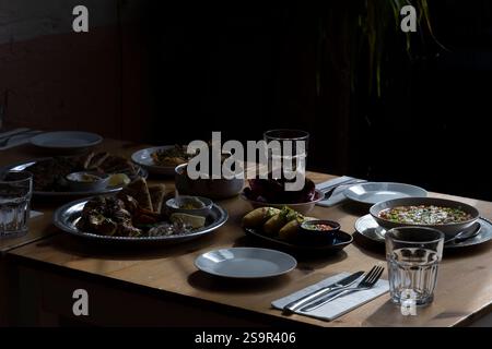 Nandine, un restaurant kurde familial situé à Camberwell, dans le sud de Londres, octobre 2024. Crédit photo : Sam Banque D'Images