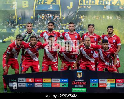 Équipe Argentinos Juniors avant d'affronter Boca Juniors dans le tournoi AFA Professional Football League Banque D'Images