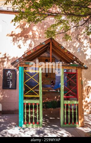 Winslow, AZ USA - 4 juin 2018 : la petite église de la route mère est connue comme la plus petite église sur la route 66. Banque D'Images
