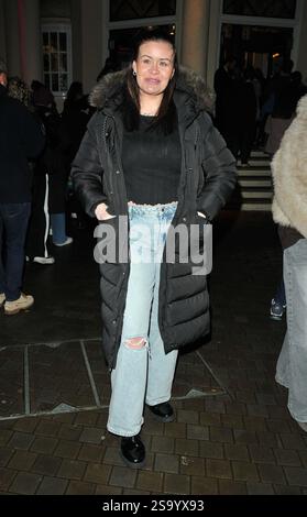 Londres, Royaume-Uni. 27 janvier 2025. Christina Warren à la soirée d'ouverture musicale '& Juliet', New Wimbledon Theatre, The Broadway, Wimbledon, le lundi 27 janvier 2025 à Londres, Angleterre, Royaume-Uni. CAP/CAN © CAN/Capital Pictures crédit : Capital Pictures/Alamy Live News Banque D'Images