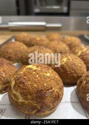 Choux à la crème fraîchement cuits, Vienne, Autriche, Europe Banque D'Images