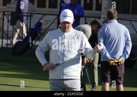Pebble Beach, États-Unis. 29 janvier 2025. Pebble Beach, Californie, États-Unis - 28 janvier 2025 UKÕs Justin Rose, champion de l'US Open et vainqueur AT&T il y a deux ans, s'entraîne à la mise en avant du Pebble Beach Lodge - avant l'AT&T Pebble Beach Pro-Am (événement de golf signature PGA Tour) qui se tient sur le célèbre Pebble Beach Links, Californie, USAS Credit : Motofoto/Alamy Live News Banque D'Images
