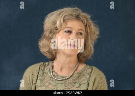 L'auteure et dramaturge britannique à succès Deborah Moggach, photographiée au Festival international du livre d'Édimbourg où elle a parlé de sa carrière. Le Festival du livre était le plus grand événement littéraire au monde et présentait des écrivains du monde entier. L'événement de 2007 a rassemblé environ 550 écrivains et s'est déroulé du 11-27 au 30 août. Banque D'Images