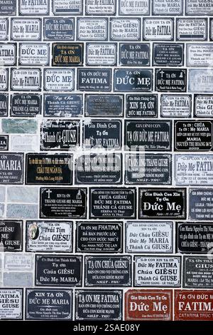 Église catholique de Fatima. Ex-voto. mur. Ho Chi Minh ville. Vietnam. Banque D'Images