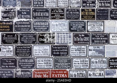 Église catholique de Fatima. Ex-voto. mur. Ho Chi Minh ville. Vietnam. Banque D'Images