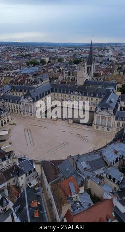 Drone photo Palais des Ducs de Bourgogne Dijon France europe Banque D'Images