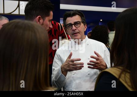 Lyon, Rhône, France. 26 janvier 2025. Yannick Alleno, un chef français vu au Sirha. La conférence au Sirha Lyon faisait partie d'une grande exposition sur l'hôtellerie et la restauration, qui présentait des conférences sectorielles, des concours comme le Bocuse d'Or et des vitrines d'innovation culinaire et de durabilité. (Crédit image : © Romain Doucelin/SOPA images via ZUMA Press Wire) USAGE ÉDITORIAL SEULEMENT! Non destiné à UN USAGE commercial ! Banque D'Images