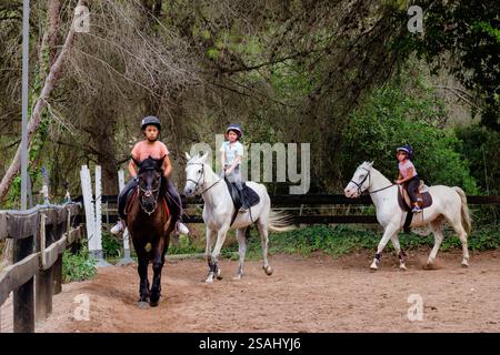Itinéraires d'équitation, CAN Mayans, Santa Gertrudis de Fruitera, Ibiza, Îles Baléares, Espagne. Banque D'Images