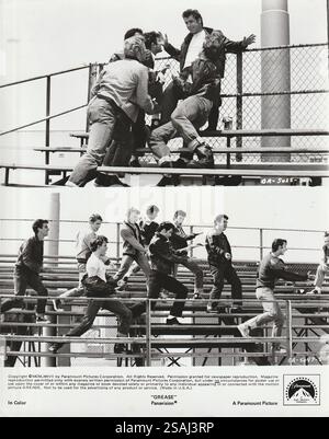 Grease (Paramount, 1978), John Travolta 'Danny Zuko' et Olivia Newton-John 'Sandy Olsson' Banque D'Images