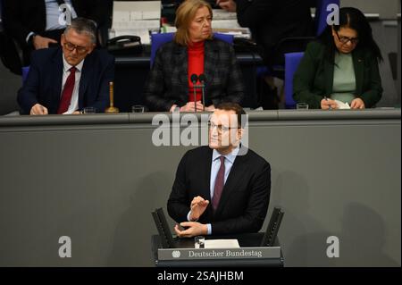 Berlin, Allemagne. 29 janvier 2025. Jens Spahn (CDU) parle au Bundestag crédit : Fariha Farooqui/dpa/Alamy Live News Banque D'Images