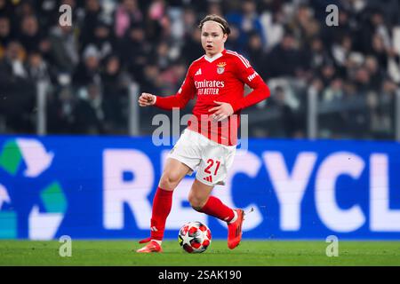 Turin, Italie. 29 janvier 2025. Andreas Schjelderup du SL Benfica en action lors du match de football de la phase de ligue de l'UEFA Champions League 2024/25 entre la Juventus FC et le SL Benfica. Crédit : Nicolò Campo/Alamy Live News Banque D'Images