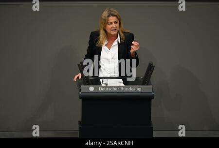 Berlin, Allemagne. 29 janvier 2025. Mechthilde Wittmann (CSU) intervient au Bundestag. Crédit : Fariha Farooqui/dpa/Alamy Live News Banque D'Images
