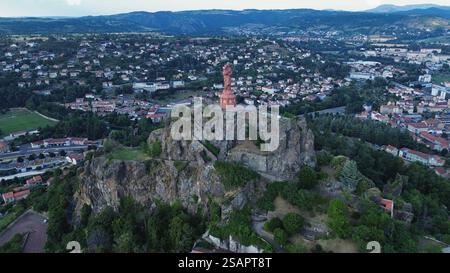 Drone photo Statue de notre-Dame de France le Puy-en-Velay France europe Banque D'Images