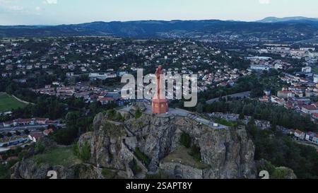 Drone photo Statue de notre-Dame de France le Puy-en-Velay France europe Banque D'Images