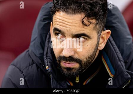 Ruben Amorim, manager de Manchester United, lors du match de football en phase de Ligue Europa de l'UEFA entre FCBS et Manchester United le 30 janvier 2025 à la National Arena de Bucarest, Roumanie Banque D'Images