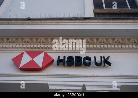 Uxbridge, Royaume-Uni. 30 janvier 2025. Une succursale HSBC Royaume-Uni à Uxbridge. Crédit : Maureen McLean/Alamy Banque D'Images